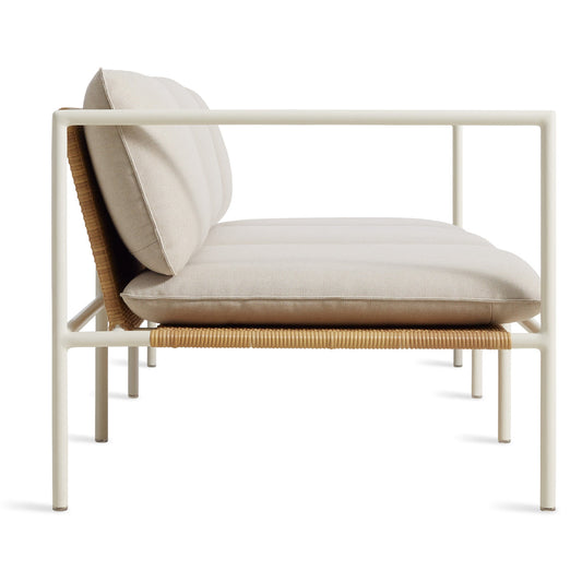 Dog Days Outdoor Lounge Chair