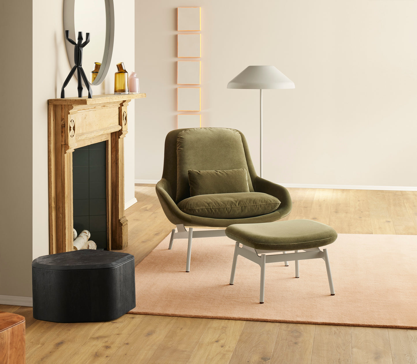 Field Velvet Lounge Chair